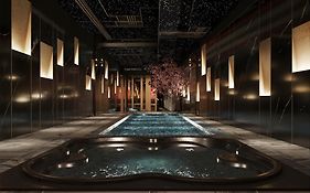 Aurora Oriental Hotel